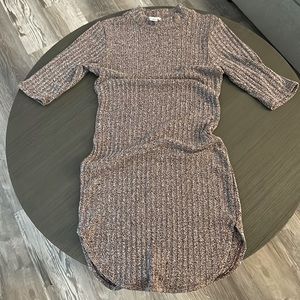 Bozzolo Sweater Dress — never been worn — Maroon quarter sleeve Size Small